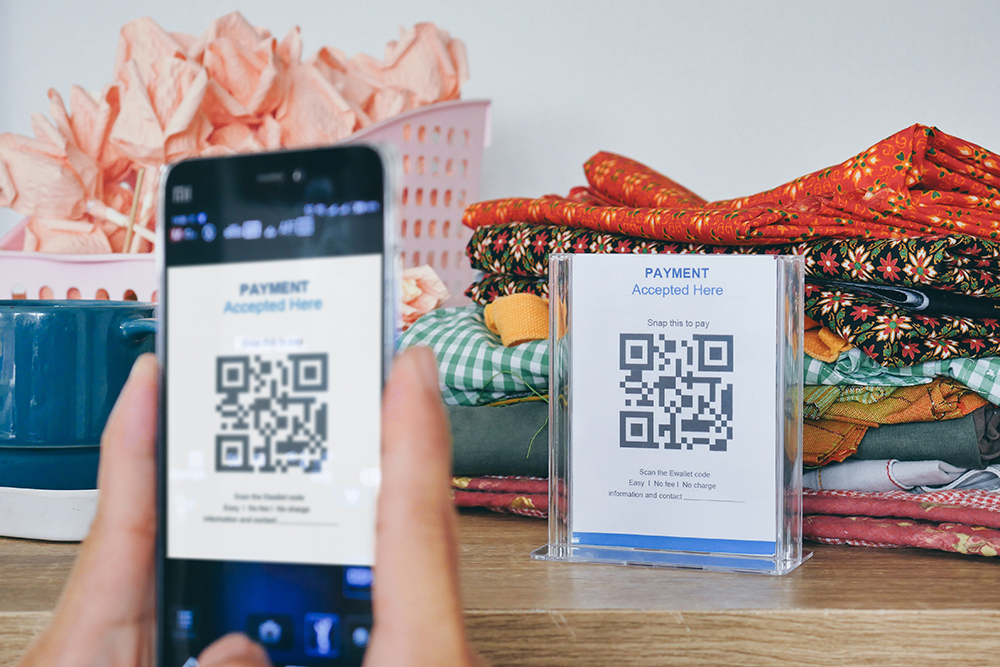 Local Product Have Qr Code Payment Online Shopping To Cashless 