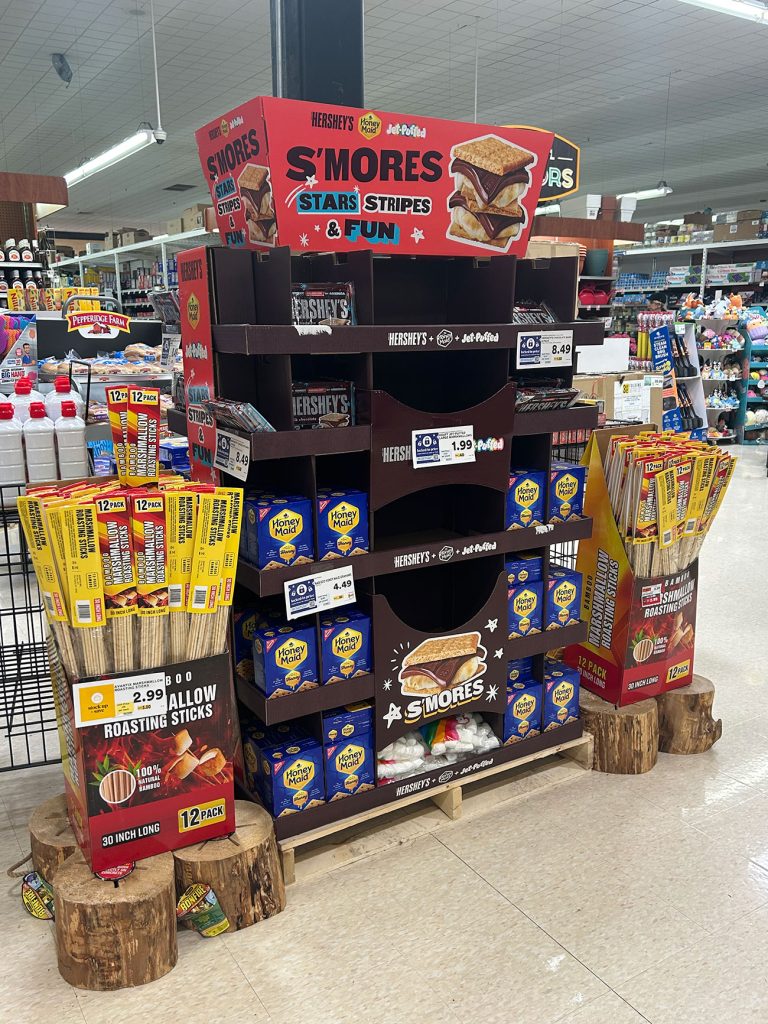 cross merchandise display